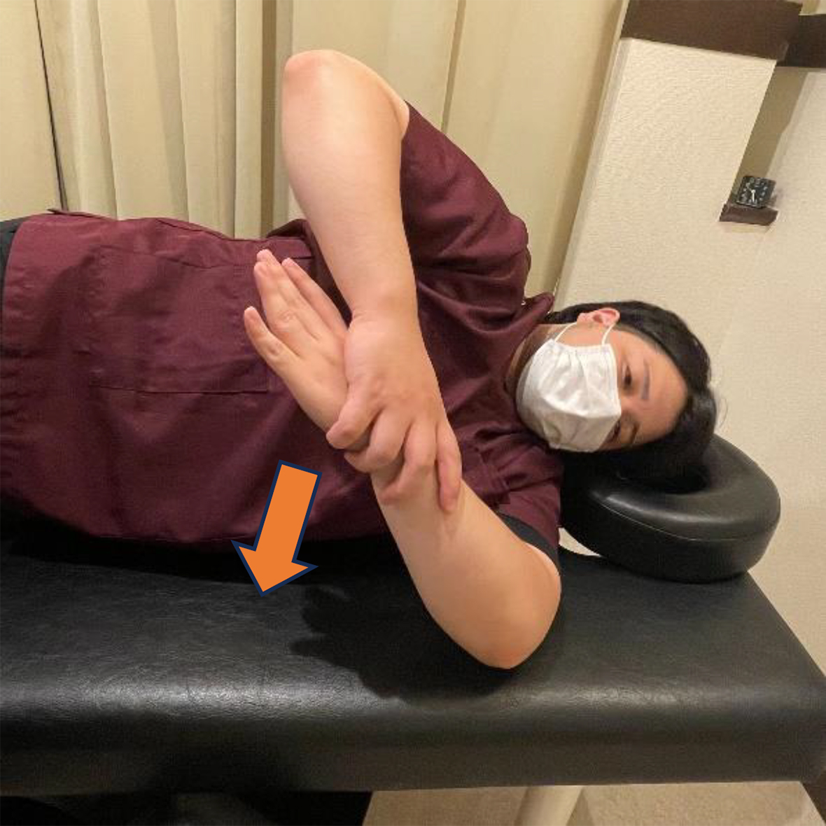 3rdポジションの内旋ストレッチ